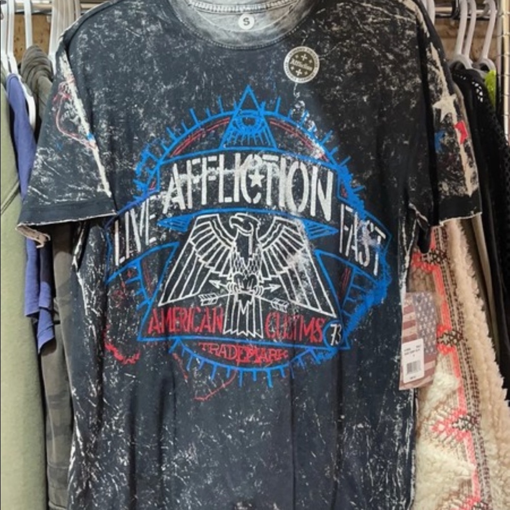 FINAL SALE! Mens Affliction reversible tee Size Small